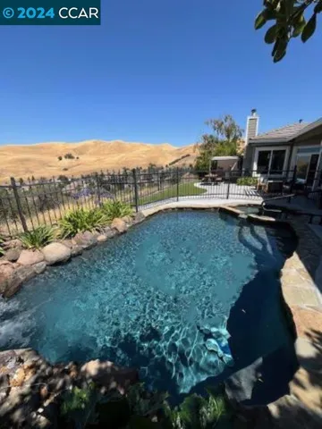 8020 Kelok Way, Clayton, California 94517