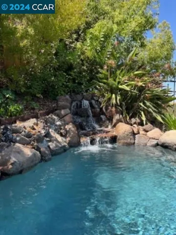 8020 Kelok Way, Clayton, California 94517