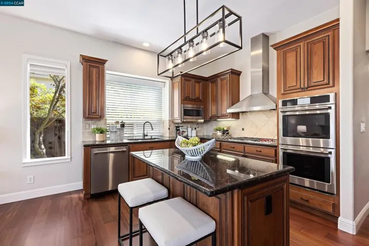 8020 Kelok Way, Clayton, California 94517