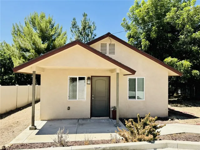 11820 2nd Street B, Yucaipa, California 92399