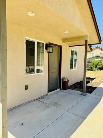 11820 2nd Street B, Yucaipa, California 92399