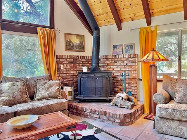 1412 Woodland Drive, Pine Mountain Club, California 93222