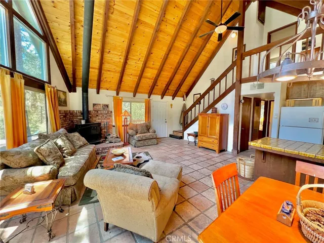 1412 Woodland Drive, Pine Mountain Club, California 93222