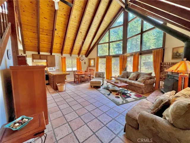 1412 Woodland Drive, Pine Mountain Club, California 93222