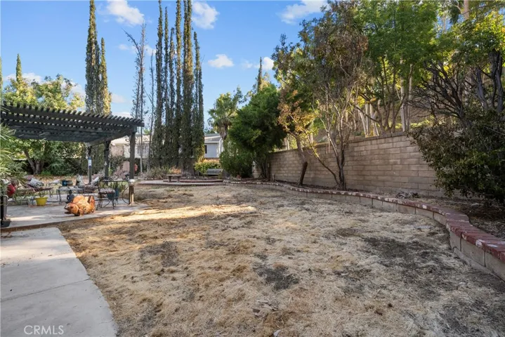 21652 Masterson Court, Saugus, California 91350