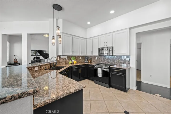 77512 Ashberry Court, Palm Desert, California 92211