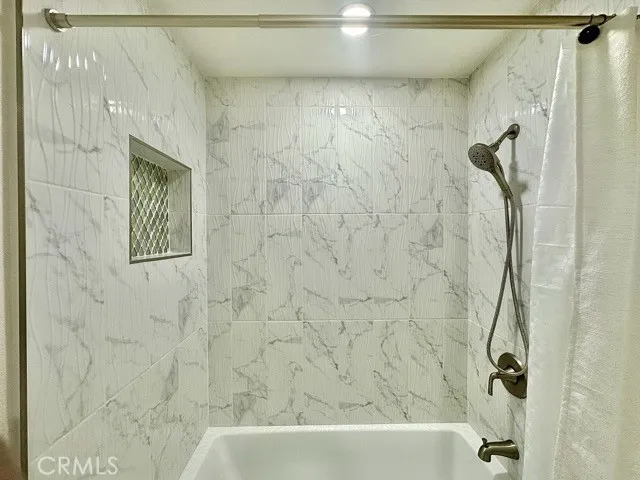New Tiled Shower/Tub