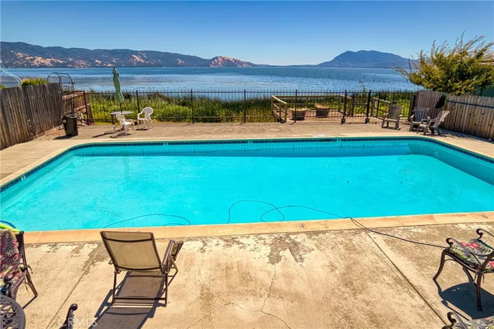 5830 Robin Hill Drive 11, Lakeport, California 95453