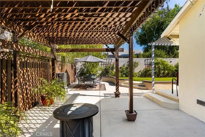 173 Aldama Avenue, Pomona, California 91767