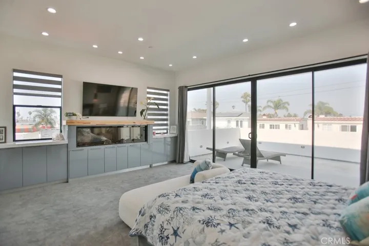 413 6th Street, Huntington Beach, California 92648