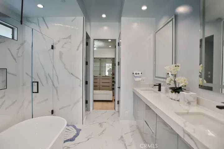 413 6th Street, Huntington Beach, California 92648