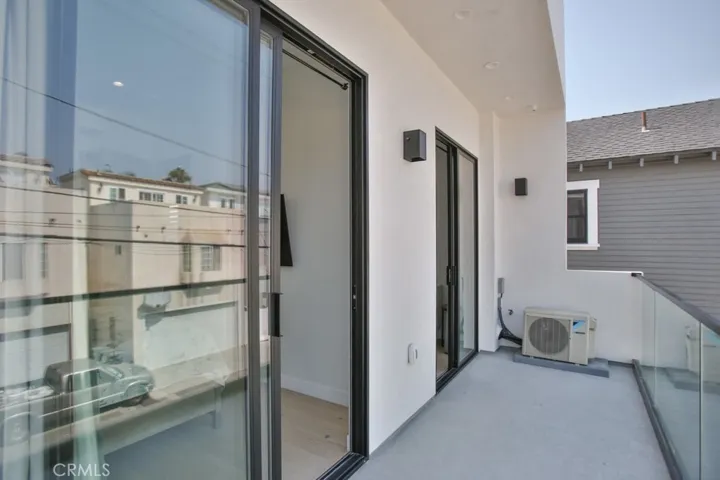 413 6th Street, Huntington Beach, California 92648