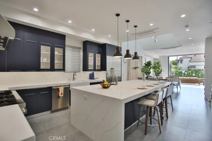 413 6th Street, Huntington Beach, California 92648