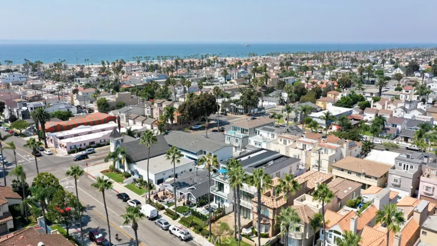 413 6th Street, Huntington Beach, California 92648