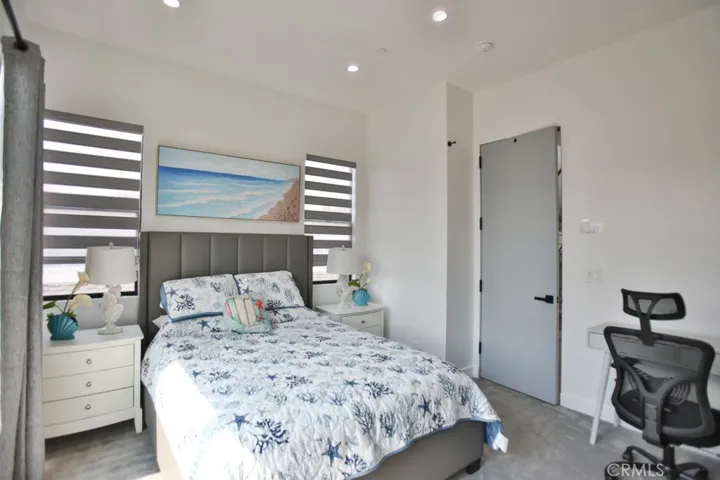 413 6th Street, Huntington Beach, California 92648