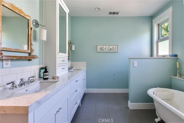 Primary Suite Bath
