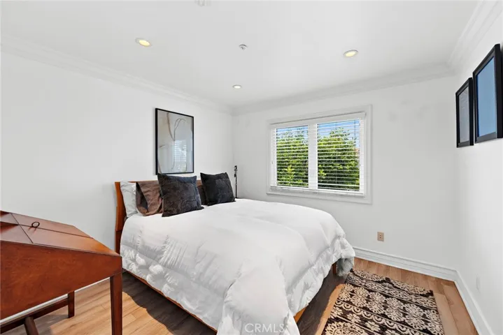 Fifth bedroom