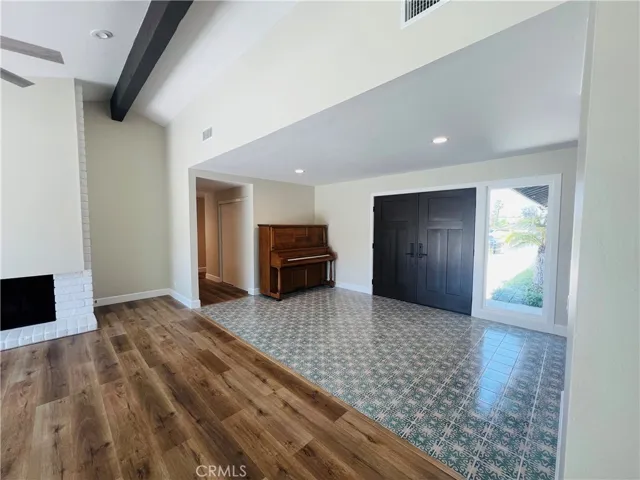 Looking back at entryway from wetbar area