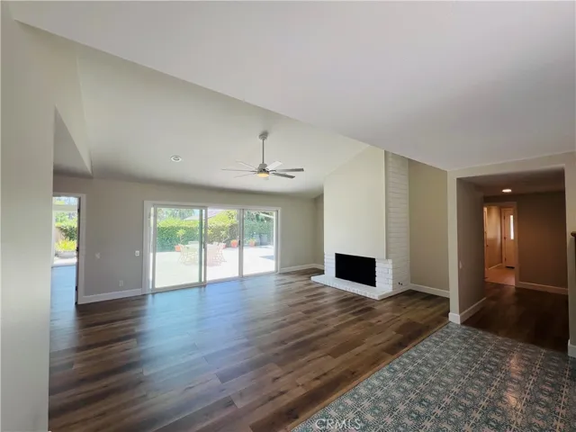 Entry looking to the right hallway toward bedrooms