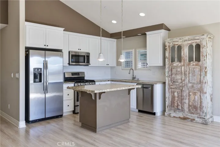 Amazing Open Kitchen