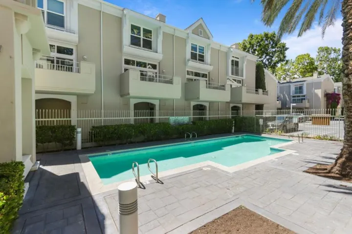 315 Dunsmuir Terrace 6, Sunnyvale, California 94085