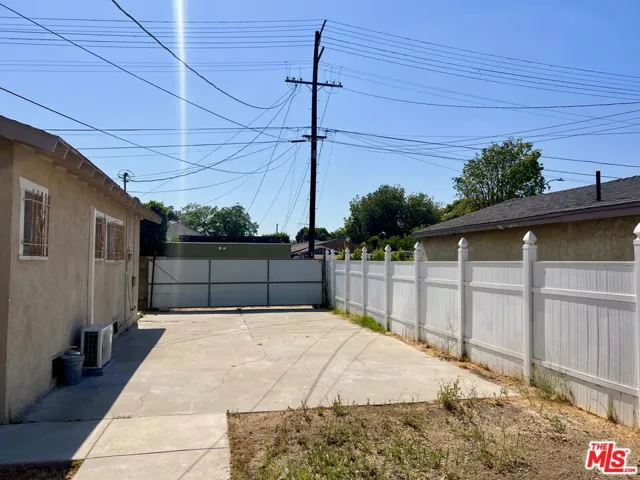 3009 Dalton Avenue, Los Angeles, California 90018
