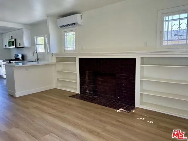 3009 Dalton Avenue, Los Angeles, California 90018