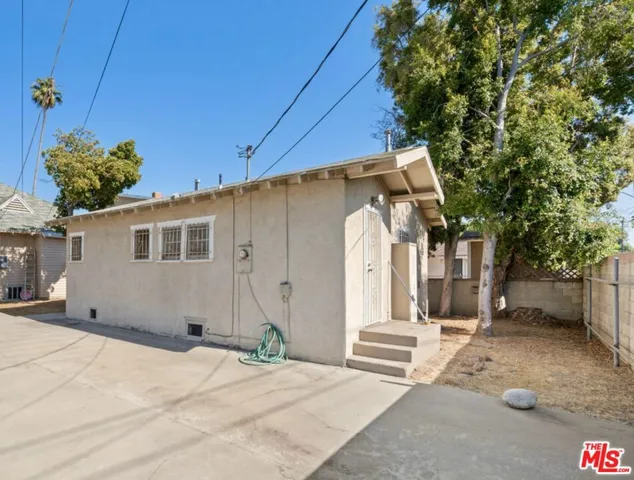 3009 Dalton Avenue, Los Angeles, California 90018