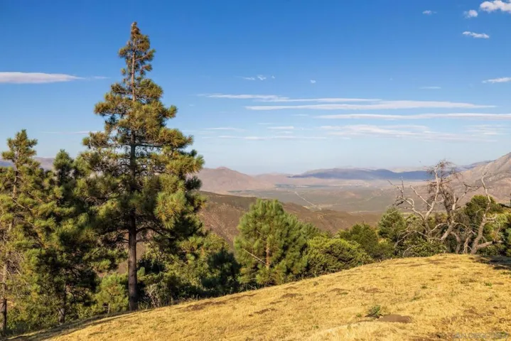 2831 Salton Vista Dr., Julian, California 92036
