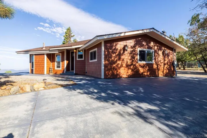 2831 Salton Vista Dr., Julian, California 92036