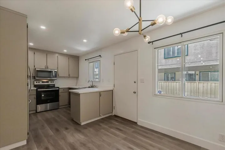 1031 Clyde Avenue 803, Santa Clara, California 95054