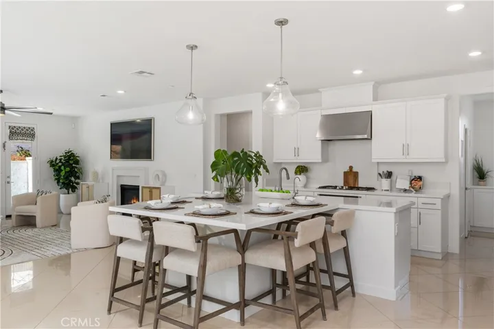 2872 Santa Fiora Circle, Corona, California 92882