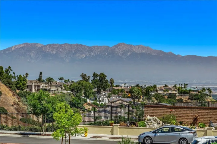 2872 Santa Fiora Circle, Corona, California 92882
