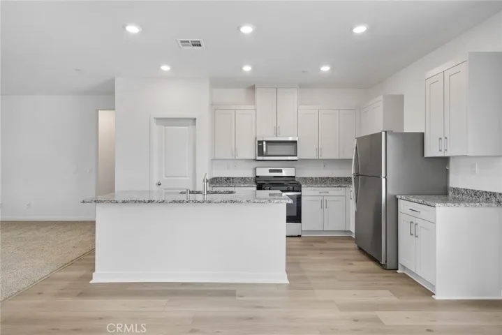 12293 Craven Way, Victorville, California 92392