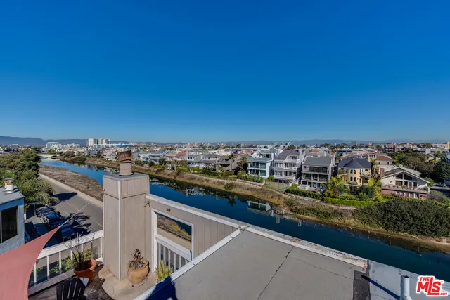 33 Reef Street 2, Marina Del Rey, California 90292