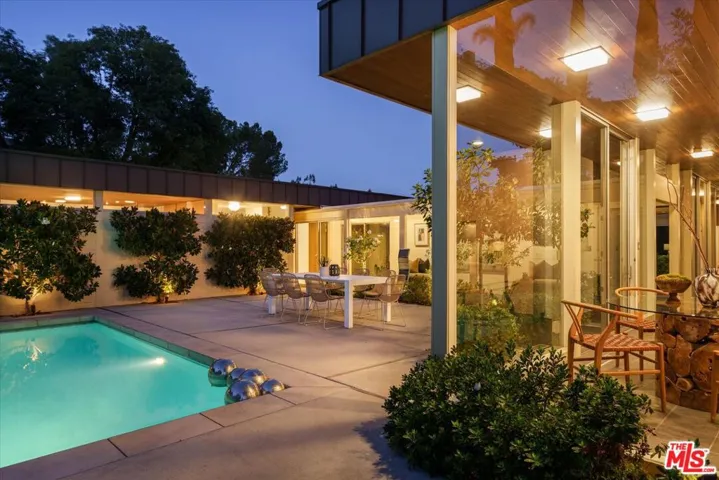 1340 Fairlawn Way, Pasadena, California 91105