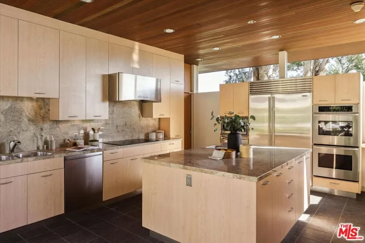 1340 Fairlawn Way, Pasadena, California 91105
