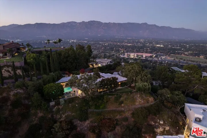 1340 Fairlawn Way, Pasadena, California 91105