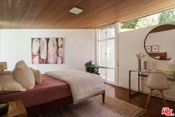 1340 Fairlawn Way, Pasadena, California 91105
