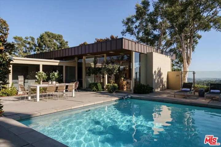 1340 Fairlawn Way, Pasadena, California 91105