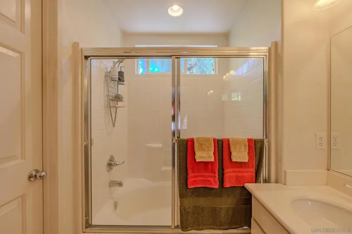 9530 Compass Point Dr S # 5, San Diego, California 92126