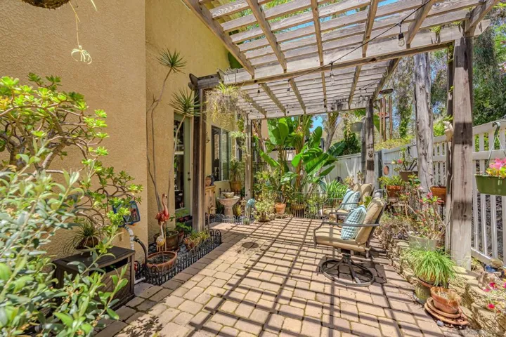 9530 Compass Point Dr S # 5, San Diego, California 92126