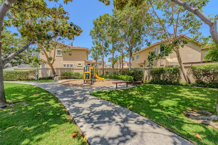 9530 Compass Point Dr S # 5, San Diego, California 92126