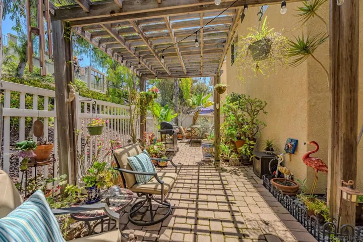 9530 Compass Point Dr S # 5, San Diego, California 92126