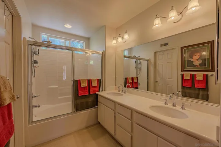 9530 Compass Point Dr S # 5, San Diego, California 92126