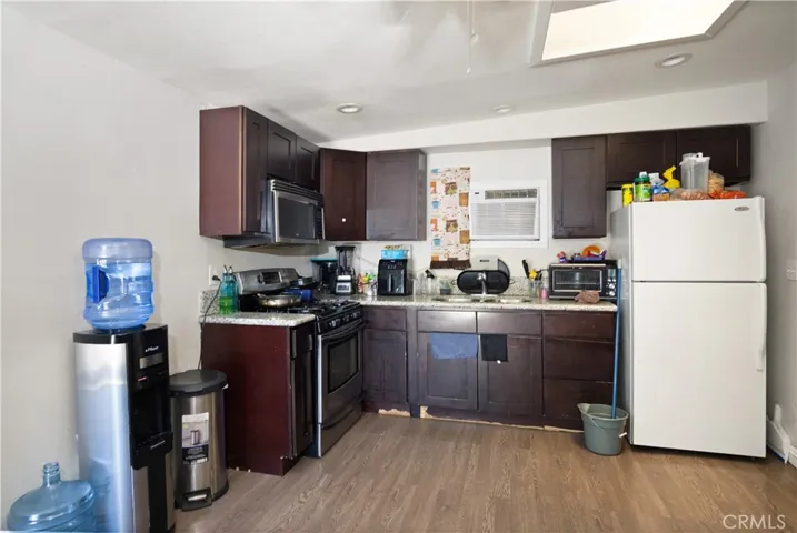 40322 Johnston - Kitchen