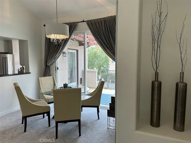 Entry looking at dining area