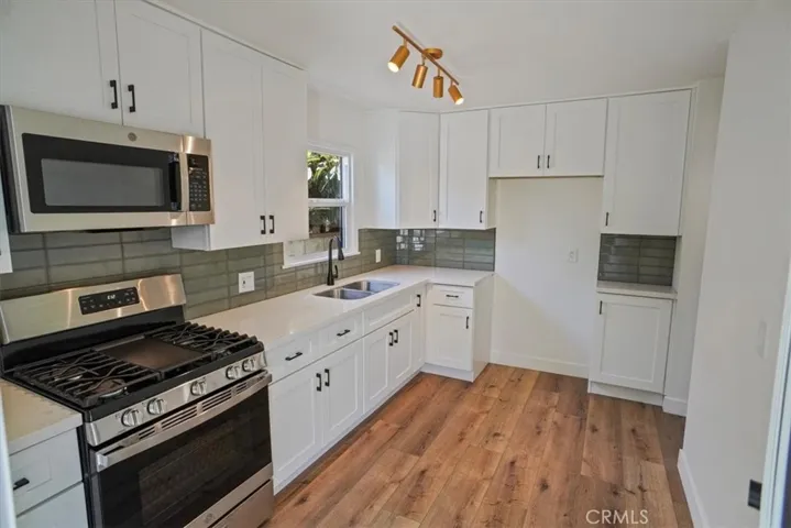 11366 Acala Avenue, San Fernando, California 91340