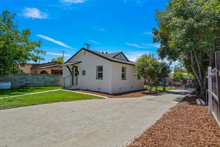 11366 Acala Avenue, San Fernando, California 91340