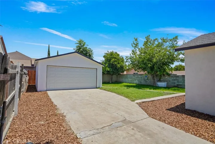 11366 Acala Avenue, San Fernando, California 91340